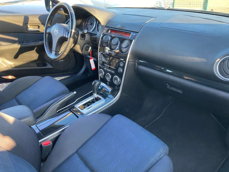 Mazda 6 2.0Automat, снимка 8 - Автомобили и джипове - 52428673