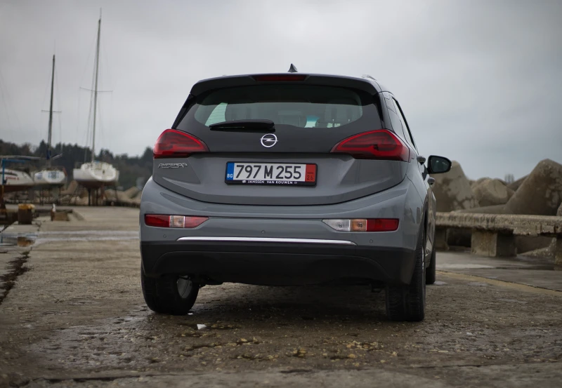 Opel Ampera Electric, снимка 4 - Автомобили и джипове - 52680463