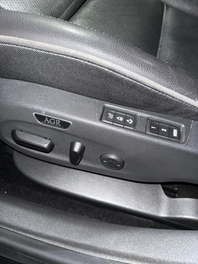 Opel Astra IntelliLux / AGR, снимка 15 - Автомобили и джипове - 52888070
