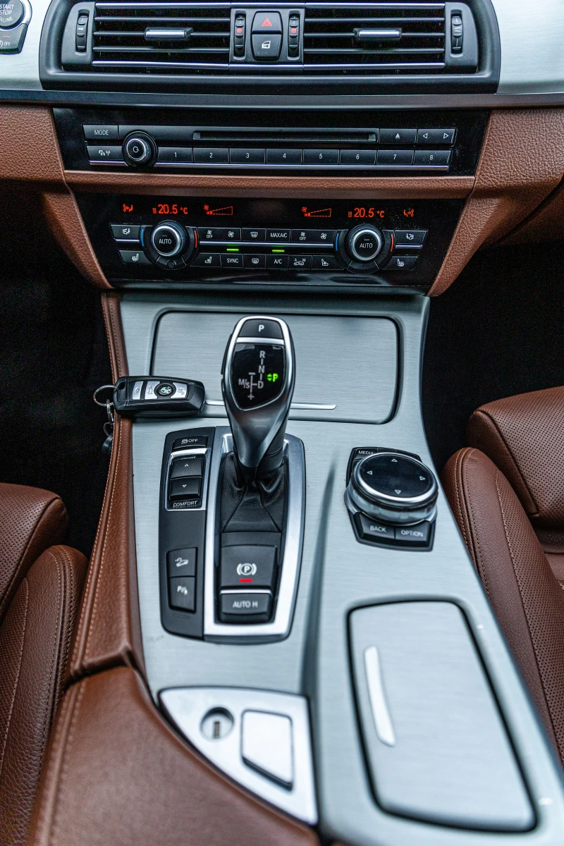 BMW 530 F11 XDrive, снимка 9 - Автомобили и джипове - 53145730