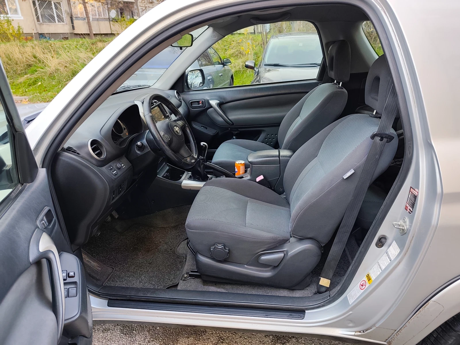 Toyota Rav4  2.0 D-4D  4x4 * КЛИМАТРОНИК* ! !ТОП! - изображение 9