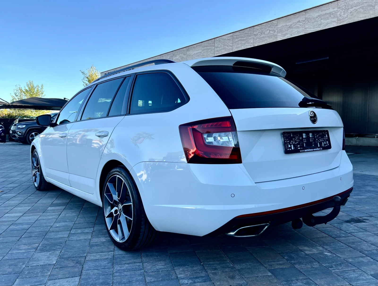 Skoda Octavia 2.0TDI* V//RS* 4X4 - изображение 4