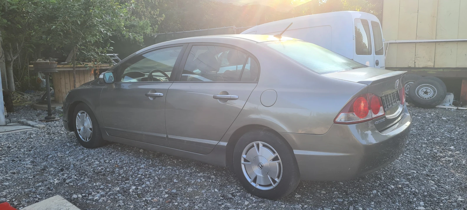 Honda Civic HIBRID  1.4-АВТОМАТИК- - изображение 5