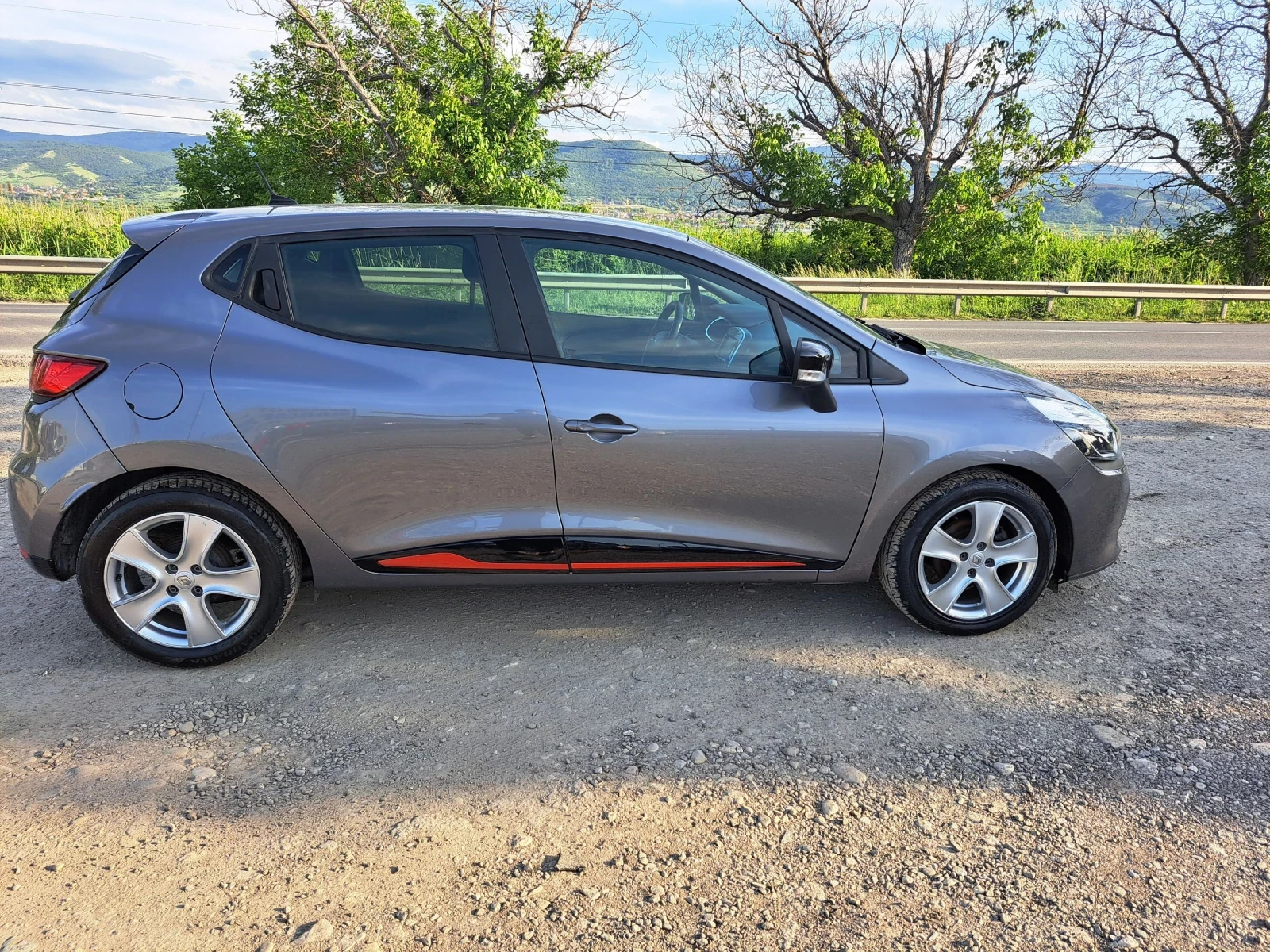Renault Clio 0.9i - изображение 6