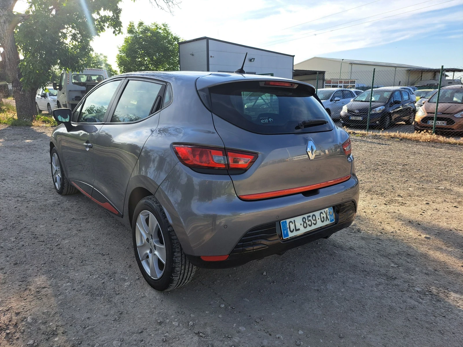 Renault Clio 0.9i - изображение 4