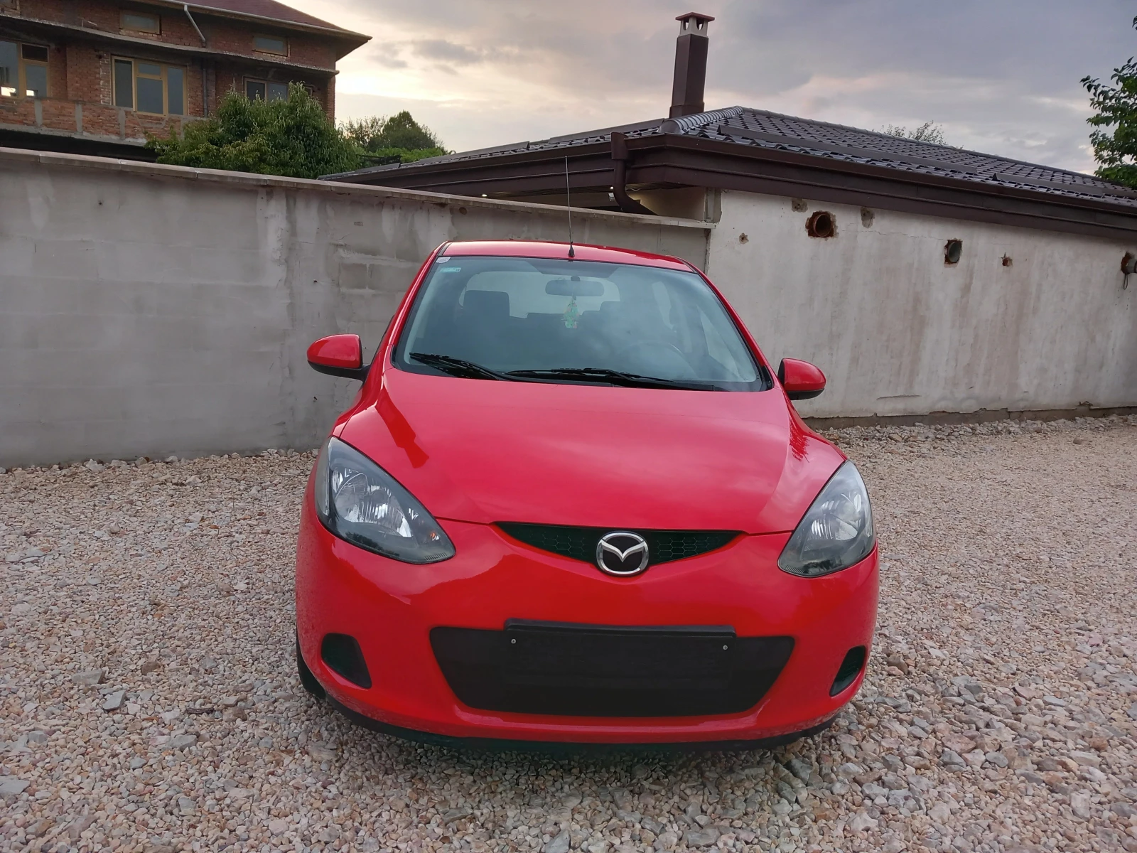 Mazda 2 1.4i клима 86кс - изображение 8