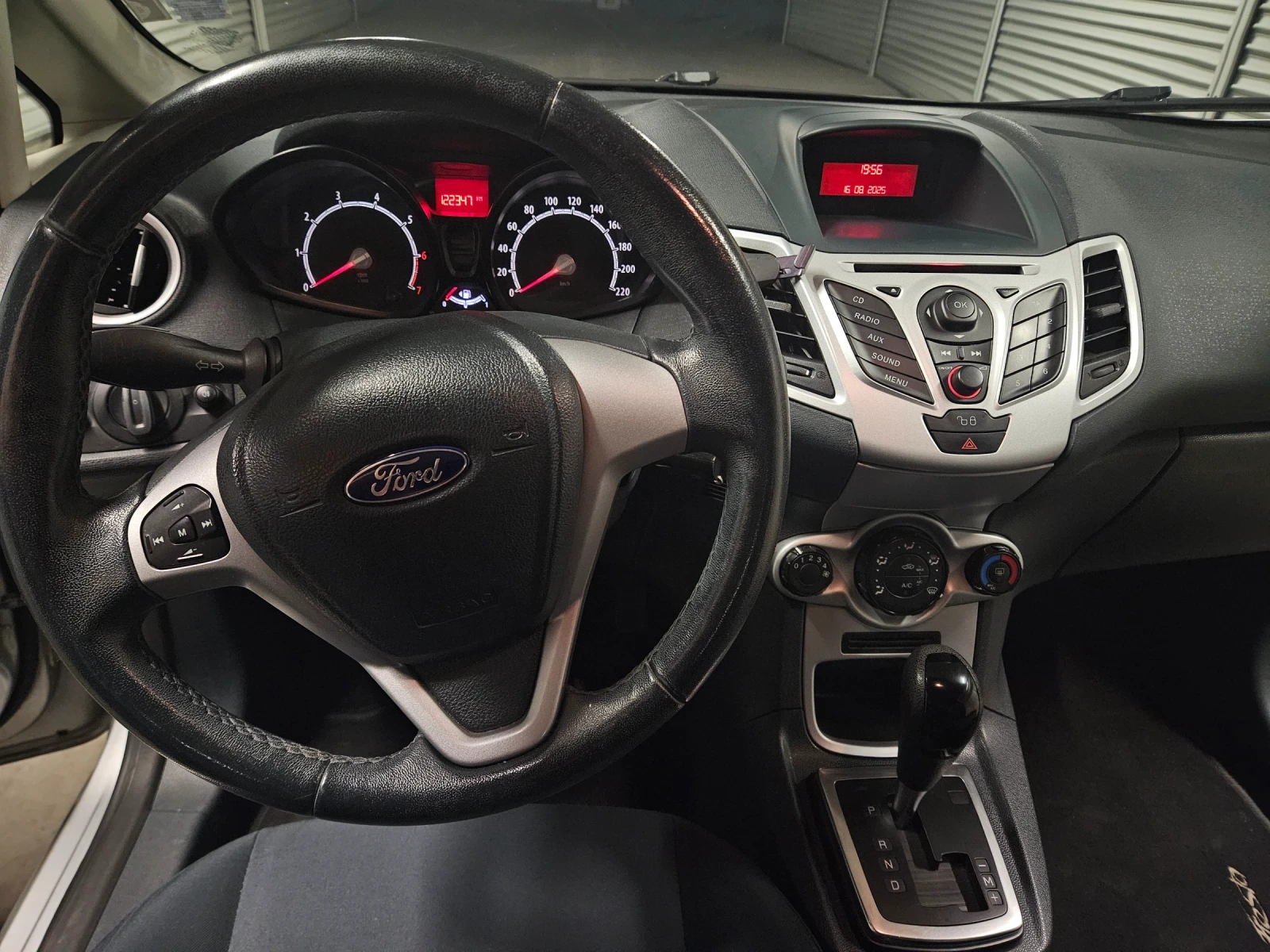 Ford Fiesta  - изображение 9