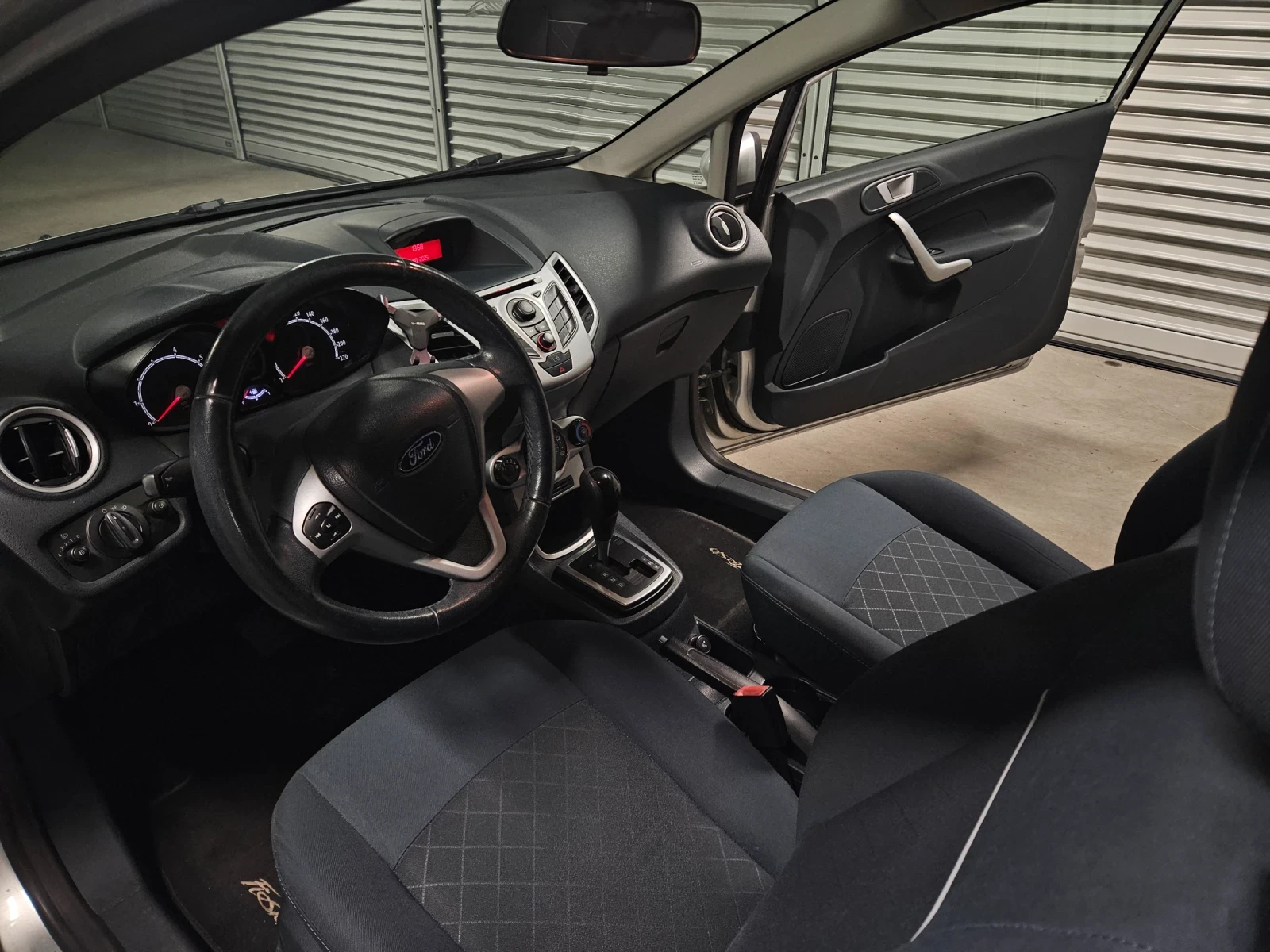 Ford Fiesta  - изображение 8