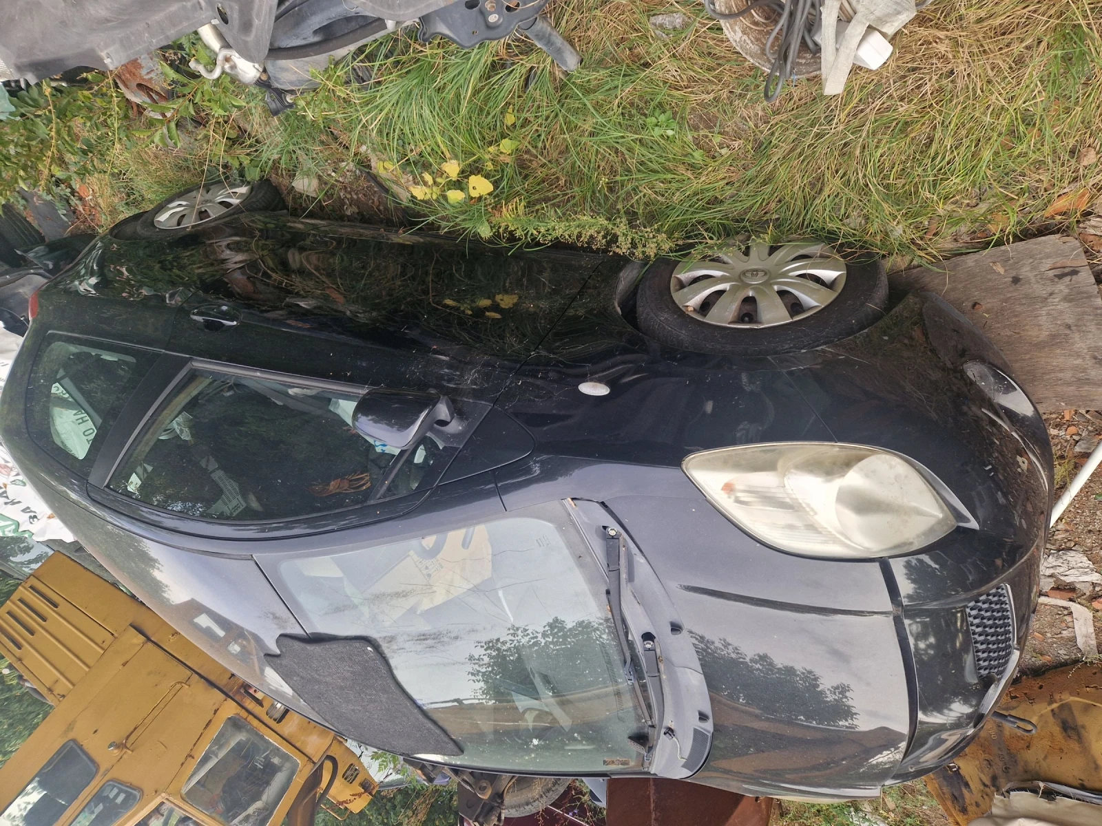 Toyota Yaris 1.3 бензин, снимка 2 - Автомобили и джипове - 53756797