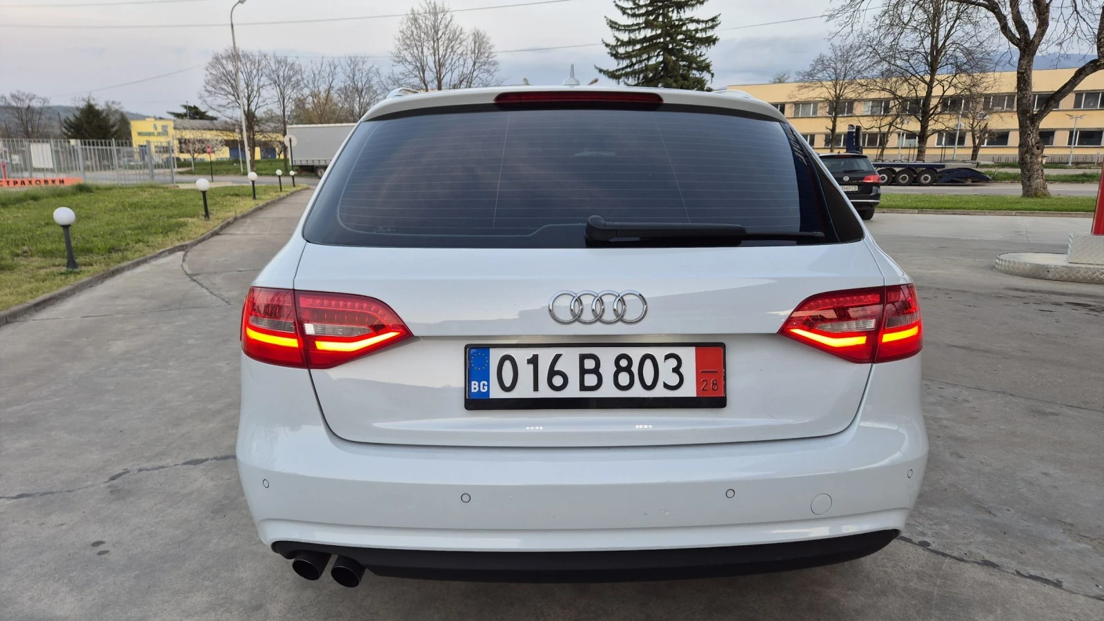 Audi A4 2.0TDI* АВТОМАТИК* QUATTRO* NAVI* ФЕЙСЛИФТ, снимка 6 - Автомобили и джипове - 54221754