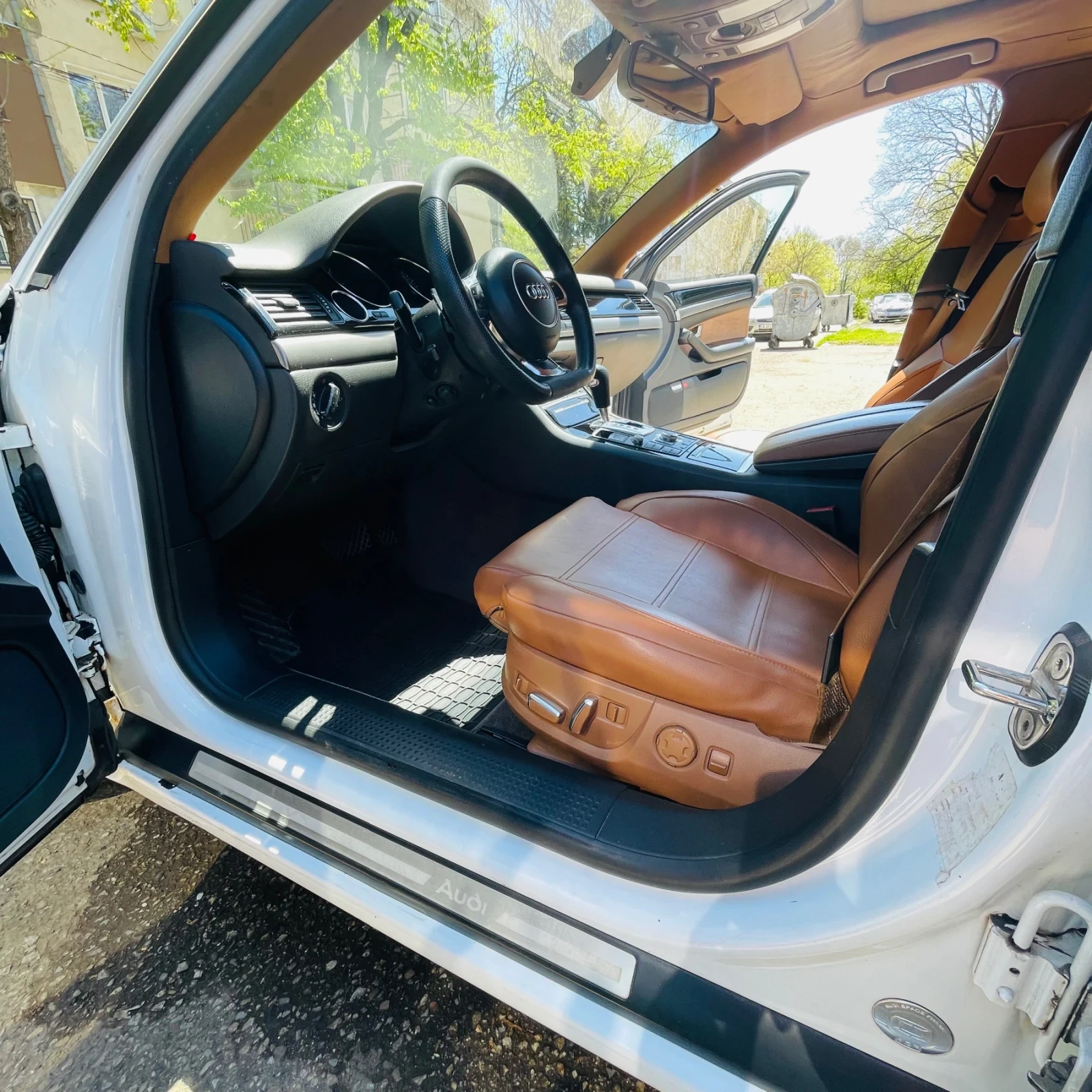 Audi A8, снимка 10 - Автомобили и джипове - 54346395