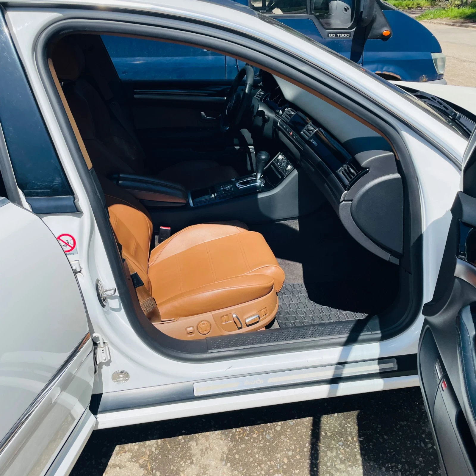 Audi A8, снимка 12 - Автомобили и джипове - 54346395