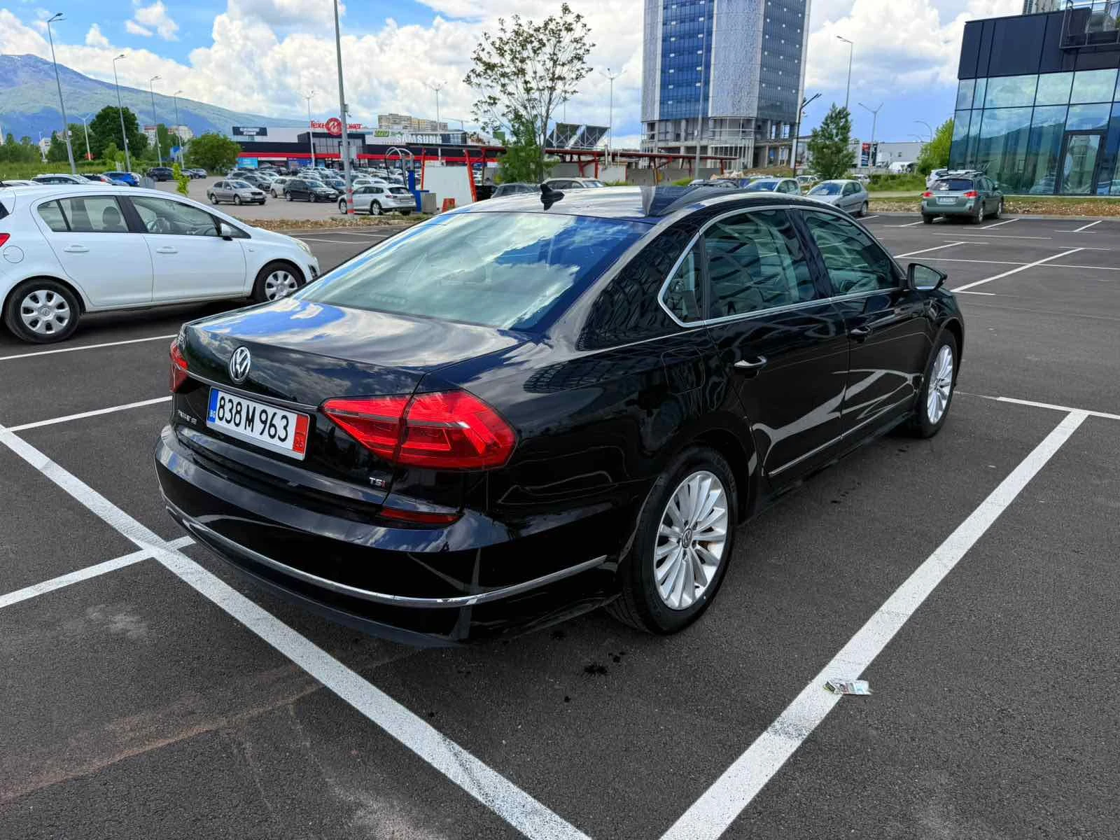 VW Passat SE NMS , снимка 6 - Автомобили и джипове - 54591255