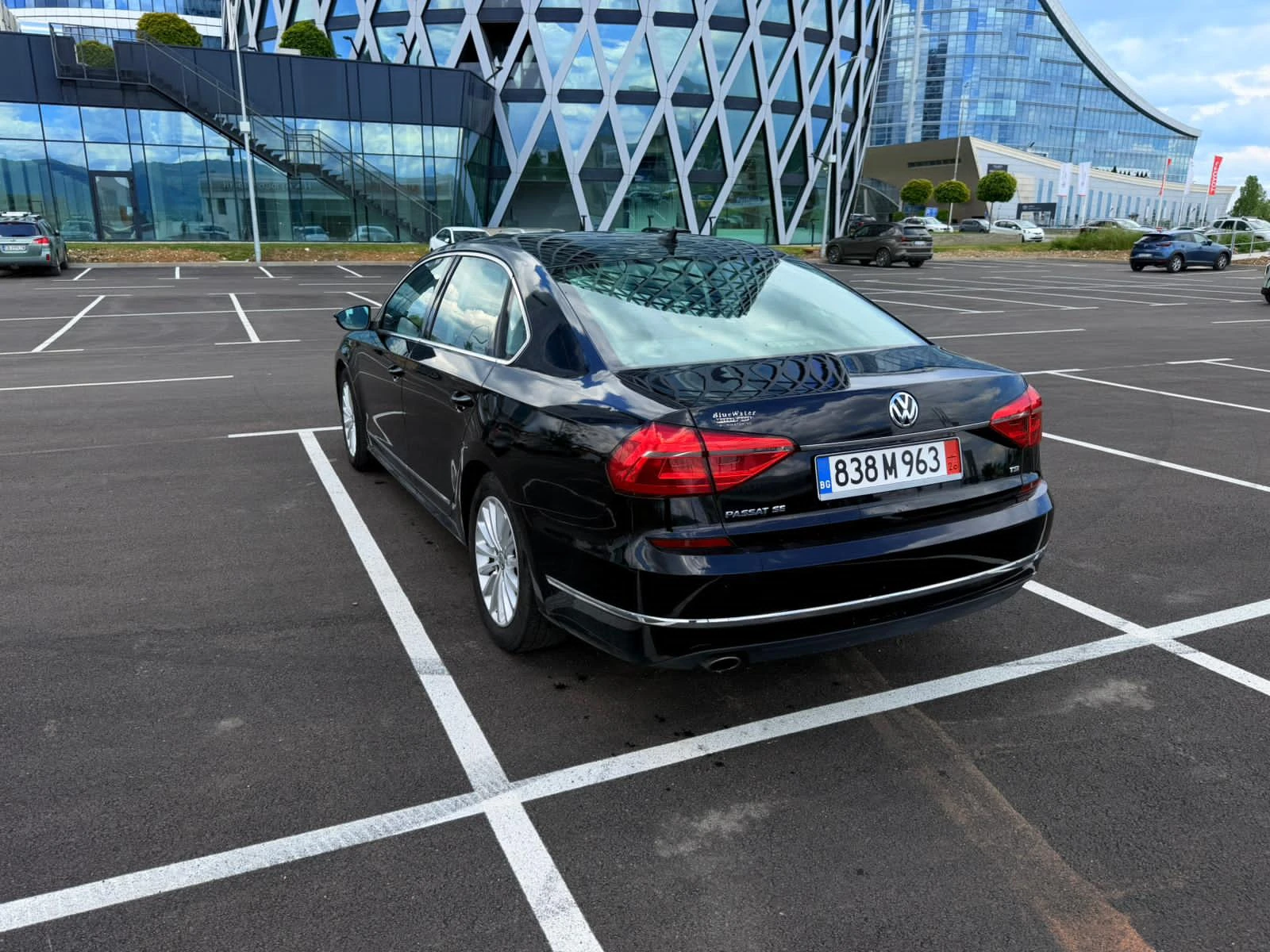 VW Passat SE NMS , снимка 4 - Автомобили и джипове - 54591255