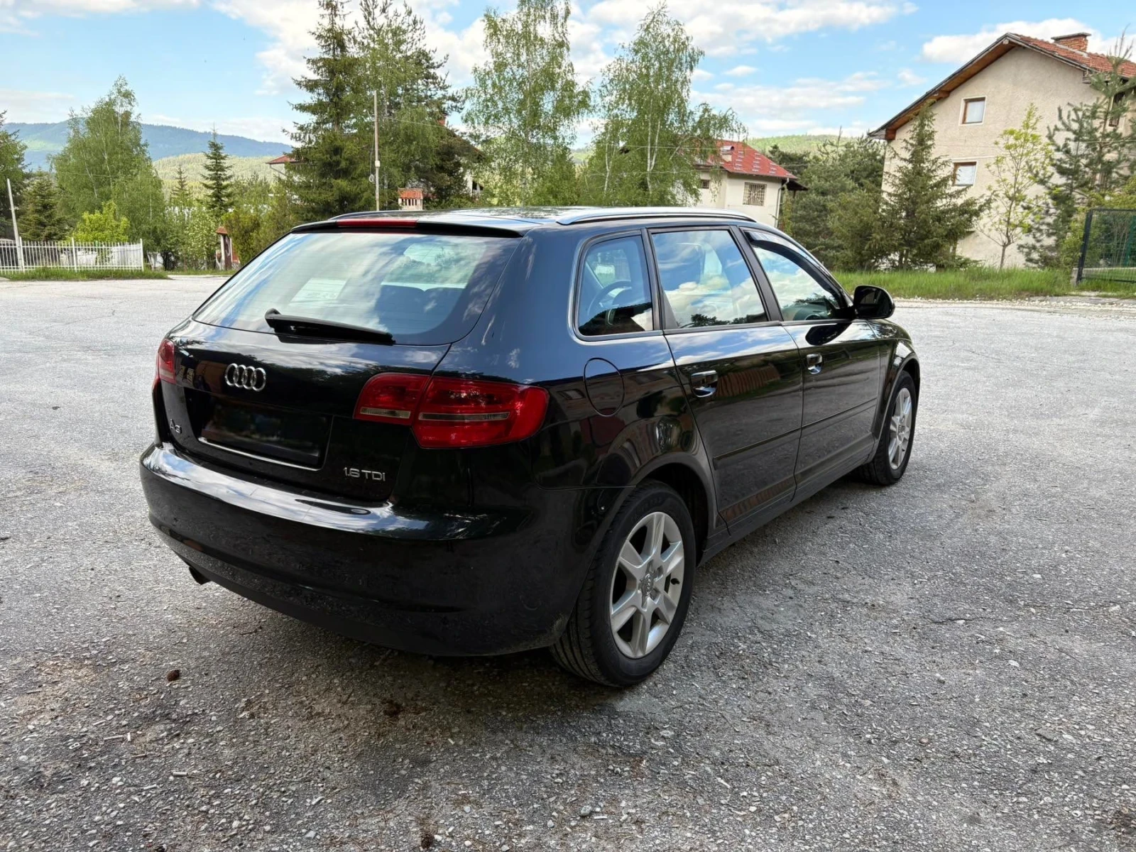 Audi A3 1.6TDI, снимка 3 - Автомобили и джипове - 55016453