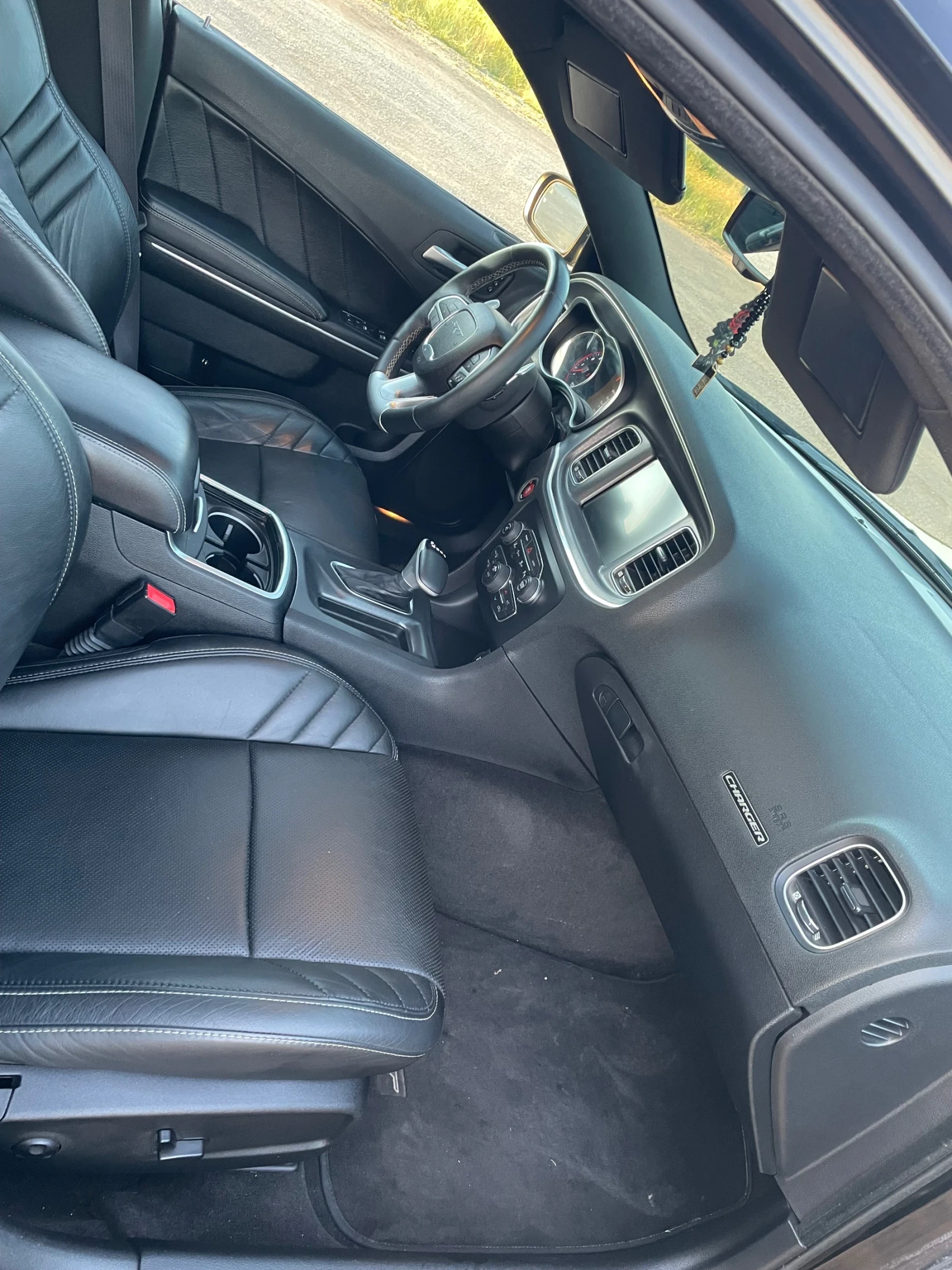 Dodge Charger 6.4 srt 392, снимка 11 - Автомобили и джипове - 55081747