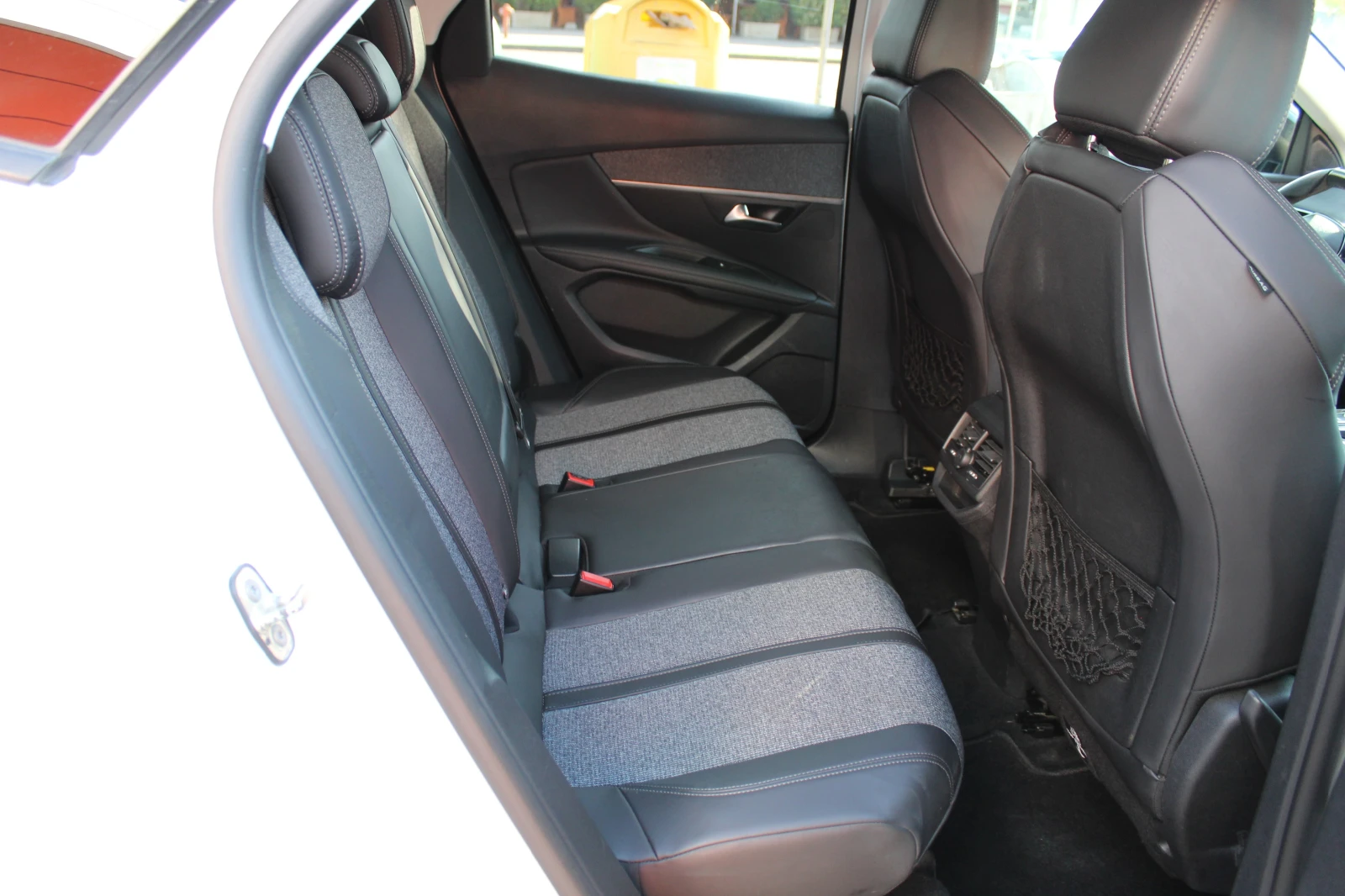 Peugeot 3008 HDI ALLURE AT8, снимка 9 - Автомобили и джипове - 55617485