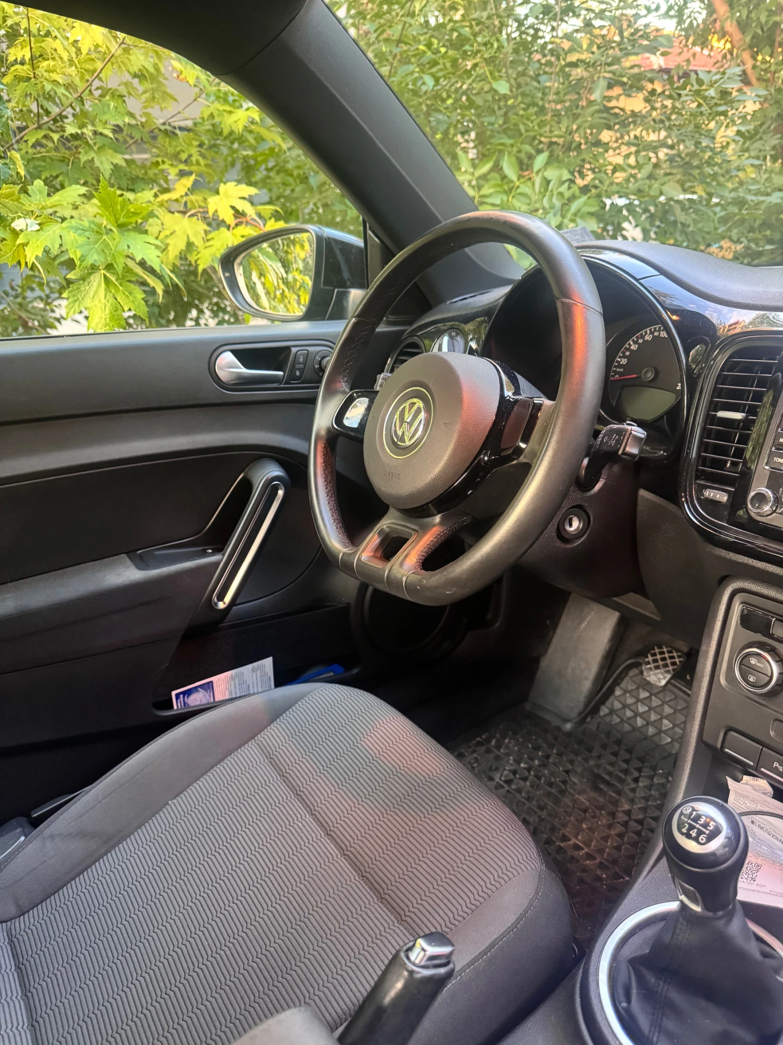 VW Beetle 1.2Tsi Регистриран Гражданска, снимка 12 - Автомобили и джипове - 56074352