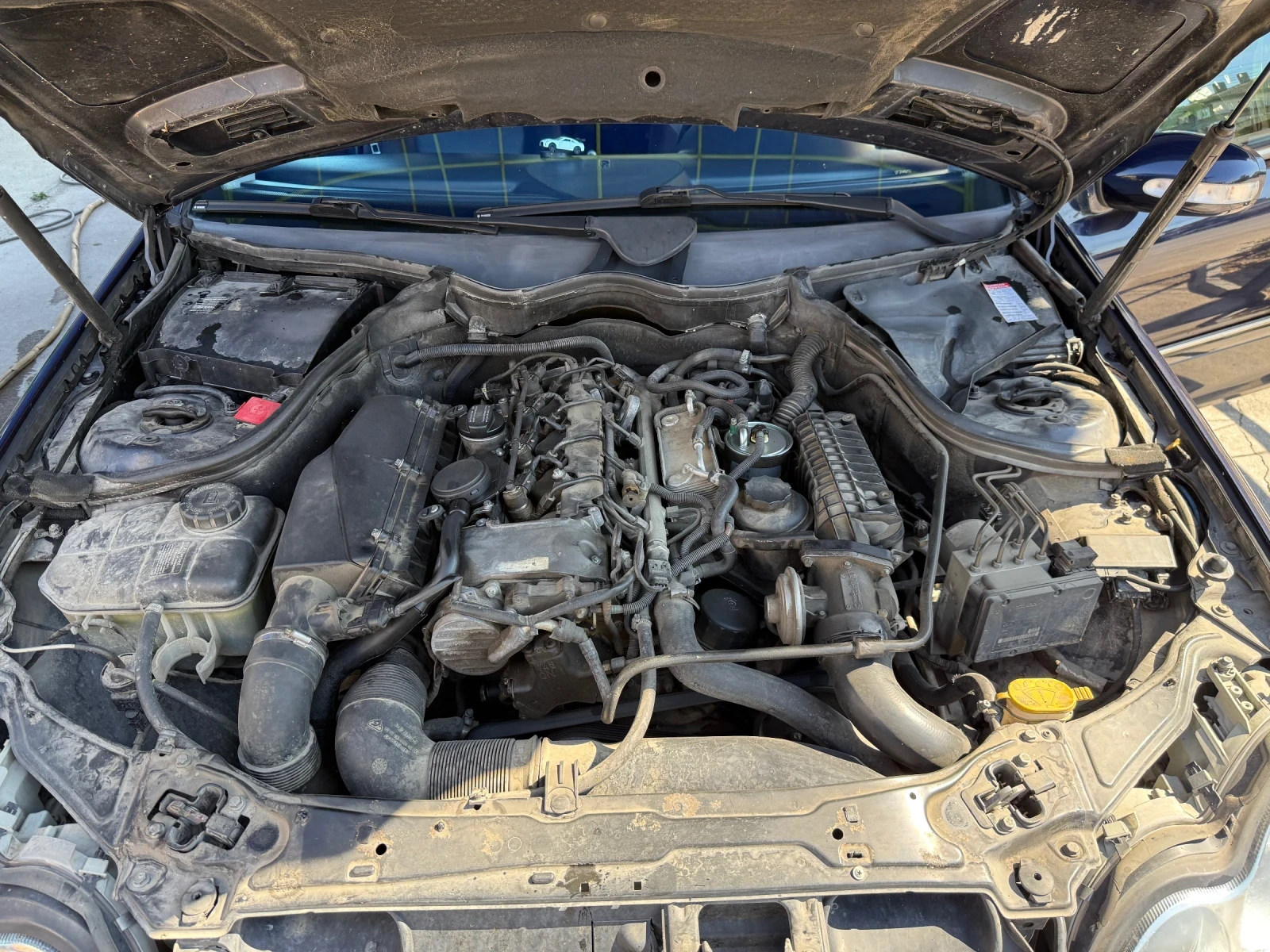 Mercedes-Benz C 220, снимка 9 - Автомобили и джипове - 56452020