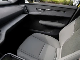 Volvo EX30 RANGE-PLUS* CAM* KEYLESS* NIGHT* LED* CARPLAY* , снимка 7