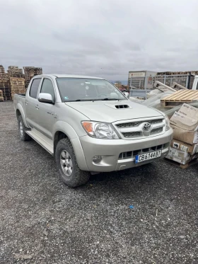 Toyota Hilux, снимка 1