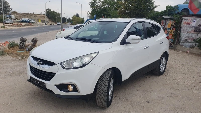 Hyundai IX35 1.7DНави, Камера, снимка 3 - Автомобили и джипове - 46650266