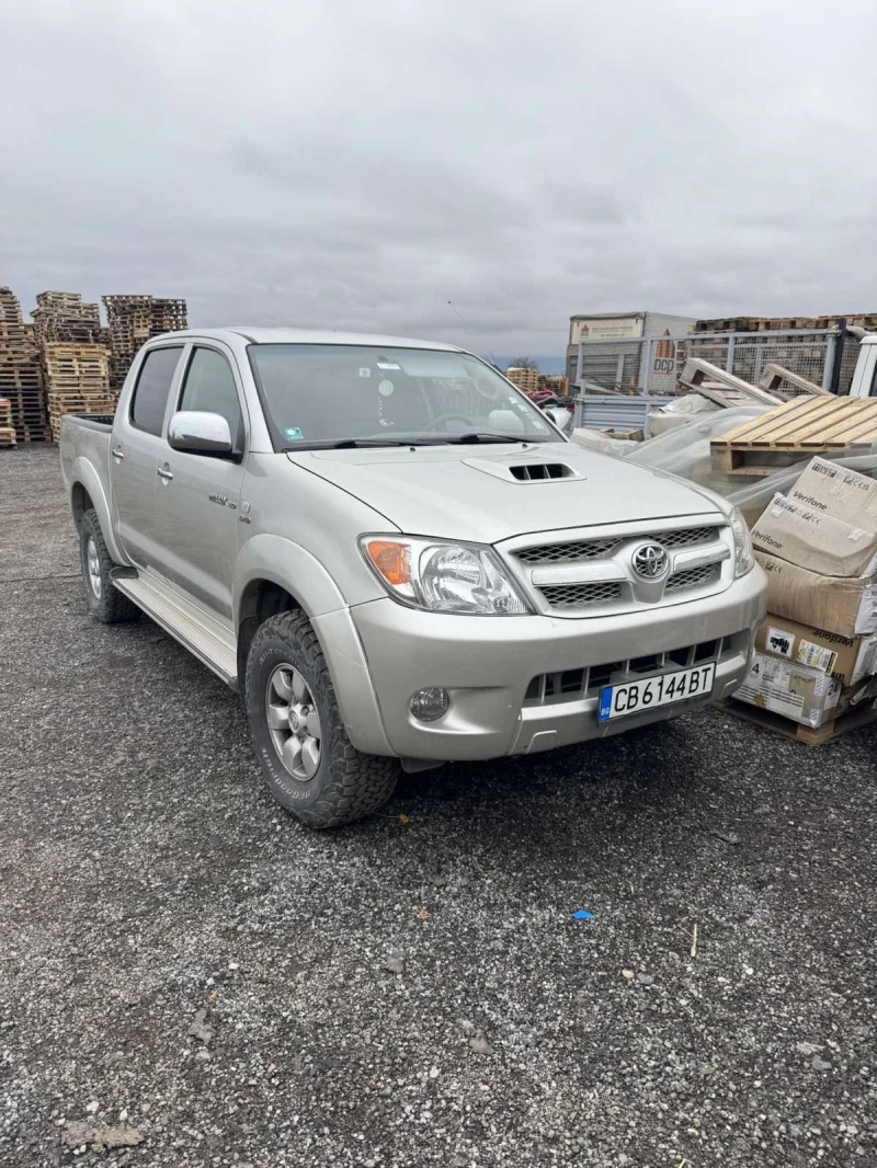 Toyota Hilux, снимка 1 - Автомобили и джипове - 48609789