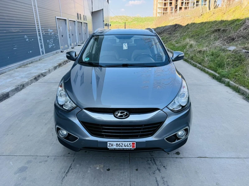 Hyundai IX35 2.0i 4x4 Automat, снимка 3 - Автомобили и джипове - 49584604