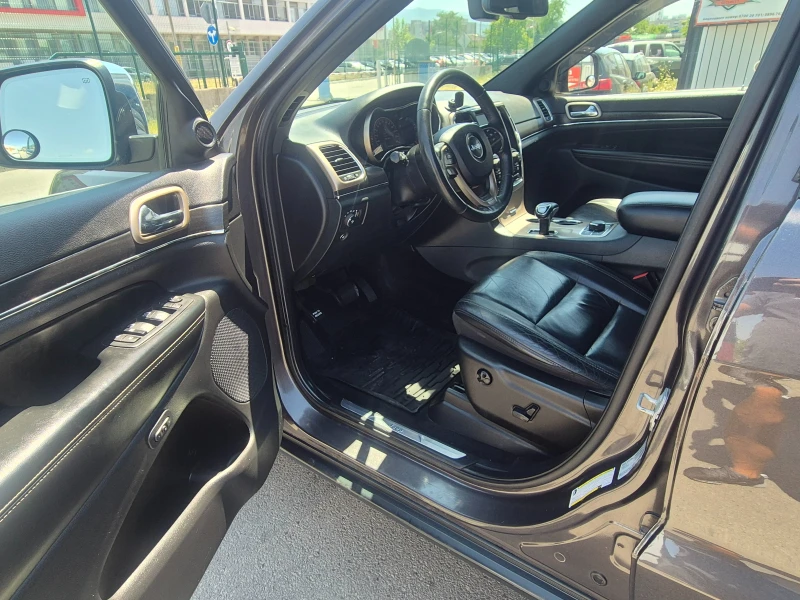 Jeep Grand cherokee, снимка 10 - Автомобили и джипове - 51106614