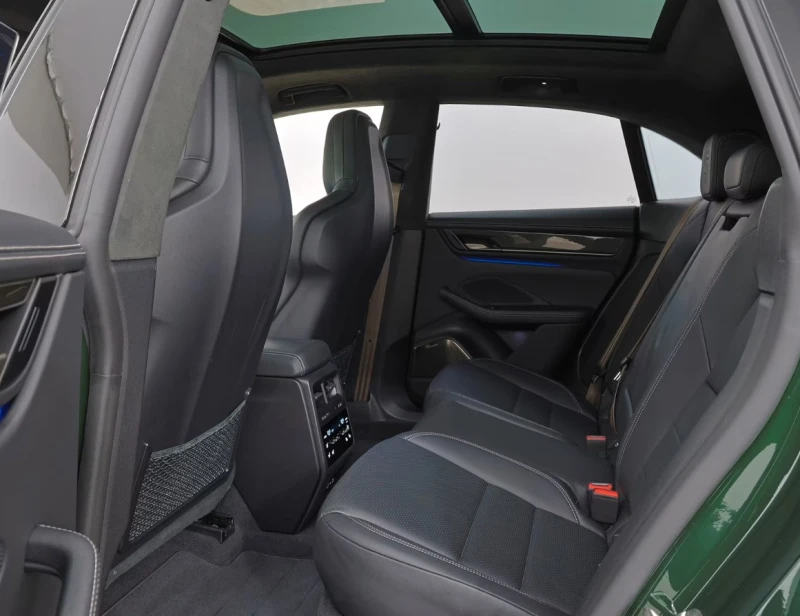 Porsche Macan Electric* Turbo* Matrix* Sport Chrono* Pano* , снимка 5 - Автомобили и джипове - 52535803