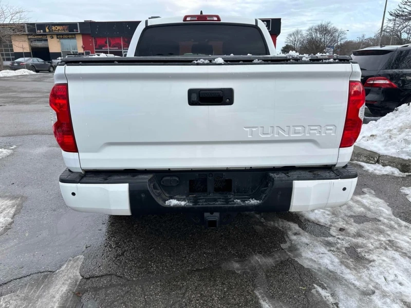 Toyota Tundra 4x4 Crewmax 2020* CARFAX * БЕЗ ПЪРВОНАЧАЛНА ВНОСКА, снимка 5 - Автомобили и джипове - 52856018