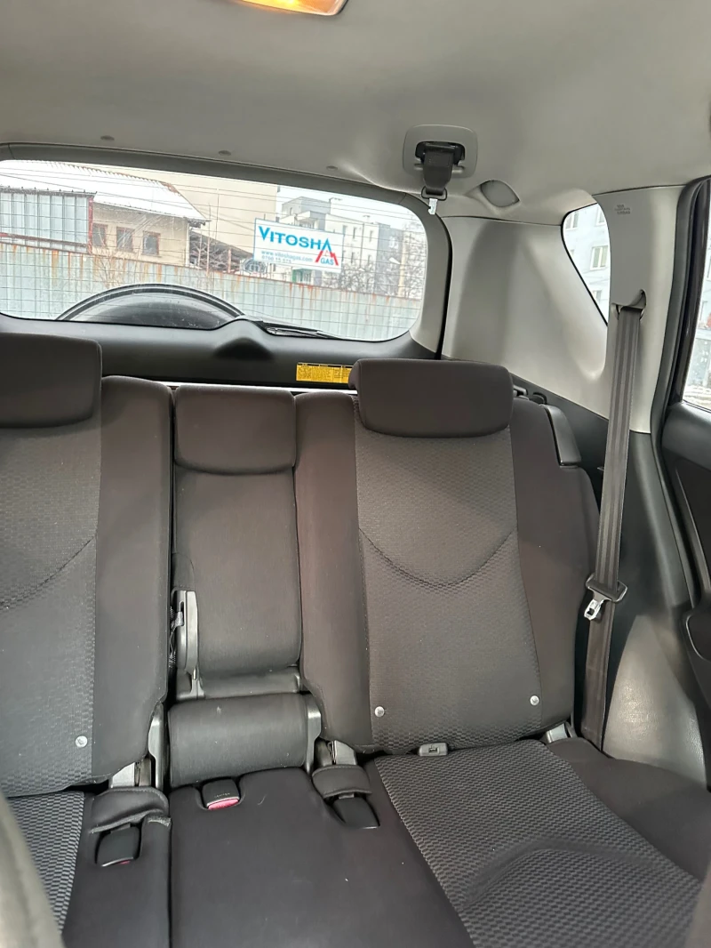 Toyota Rav4 3 gen, снимка 8 - Автомобили и джипове - 53363009
