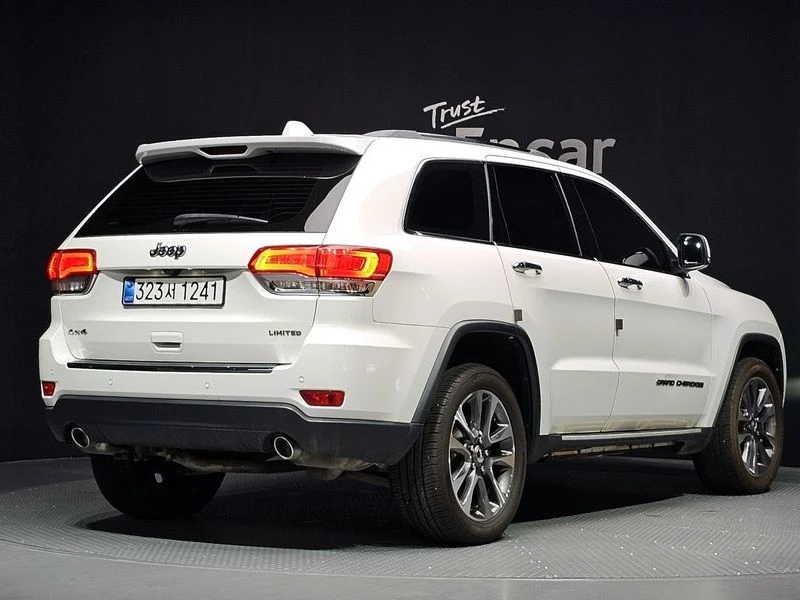 Jeep Cherokee 3.6 Limited| 295к.с., снимка 2 - Автомобили и джипове - 56164129