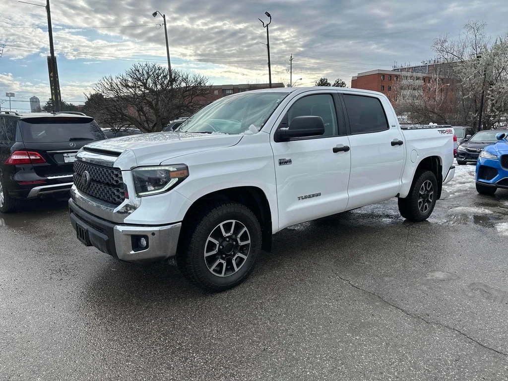 Toyota Tundra 4x4 Crewmax 2020* CARFAX * БЕЗ ПЪРВОНАЧАЛНА ВНОСКА, снимка 1