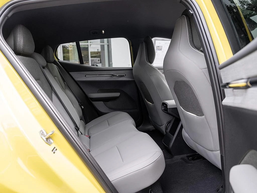 Volvo EX30 RANGE-PLUS* CAM* KEYLESS* NIGHT* LED* CARPLAY*  | Mobile.bg   16