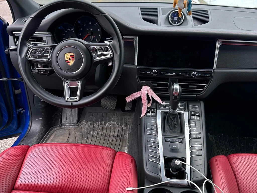 Porsche Macan * GTS * CARFAX * БЕЗ ПЪРВОНАЧАЛНА ВНОСКА - изображение 9
