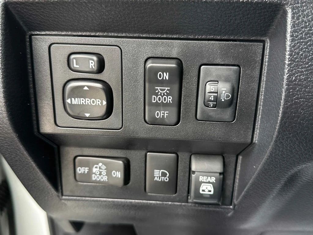 Toyota Tundra 4x4 Crewmax 2020* CARFAX * ��� ������������ ������ | Mobile.bg � ����������� 17