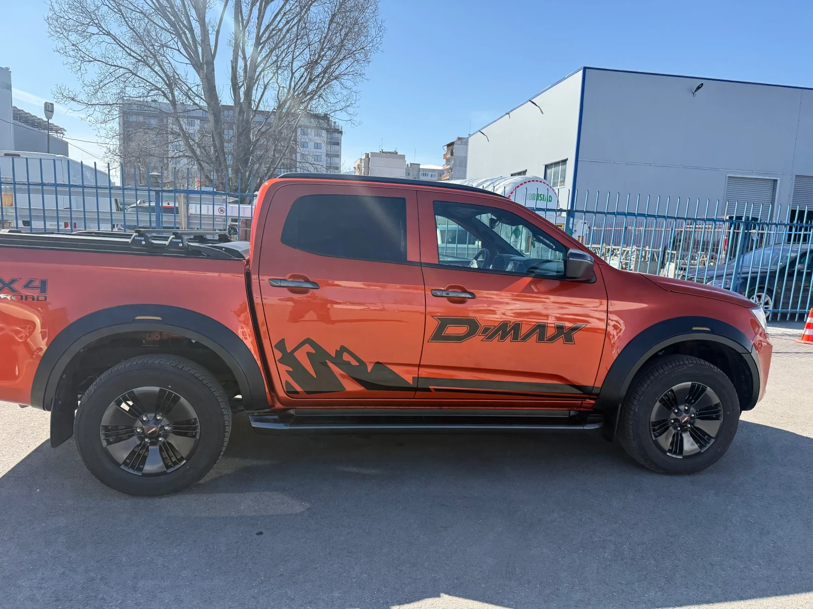 Isuzu D-max, снимка 6 - Автомобили и джипове - 53767980