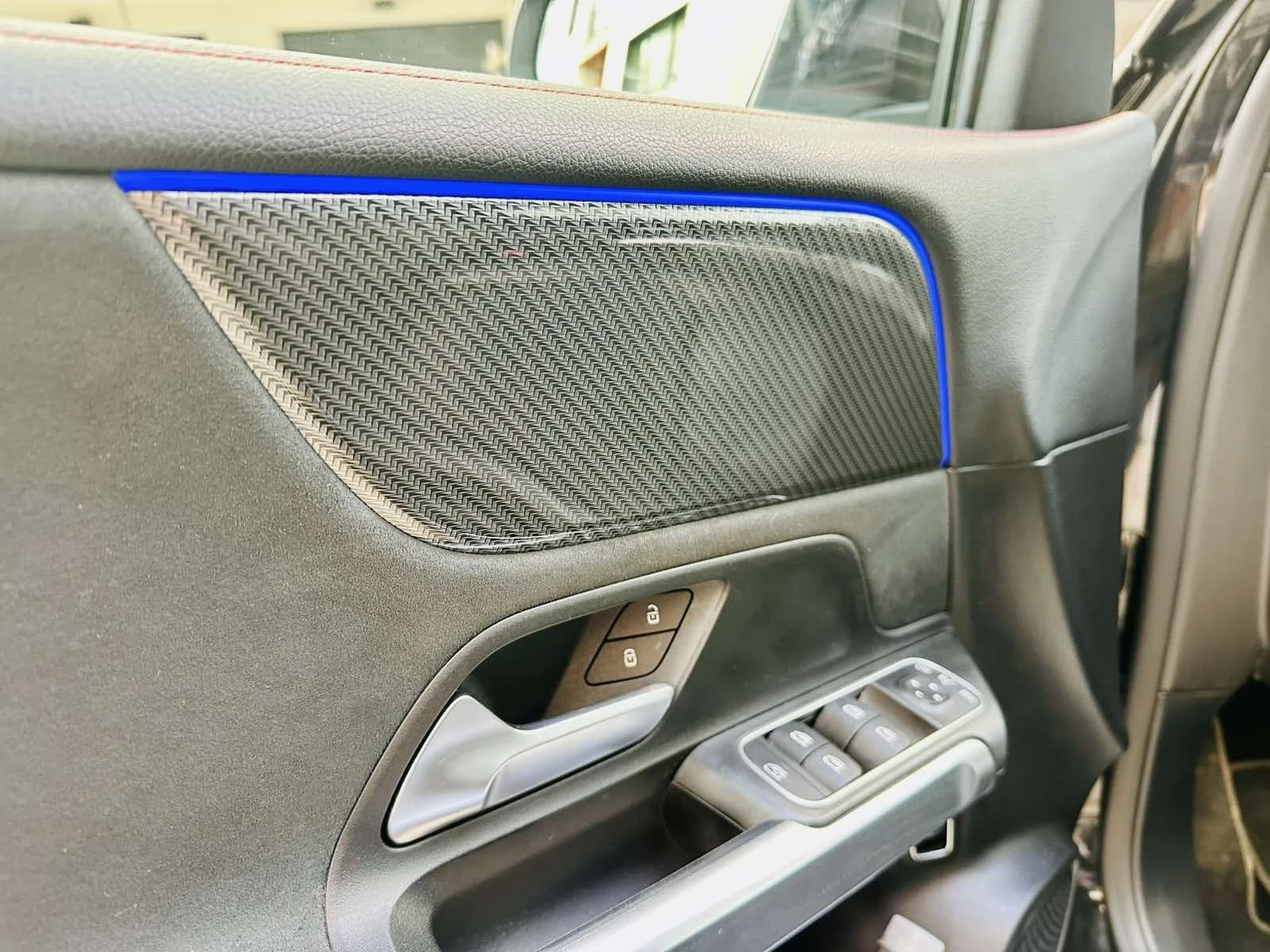 Mercedes-Benz GLB AMG, снимка 15 - Автомобили и джипове - 53992909