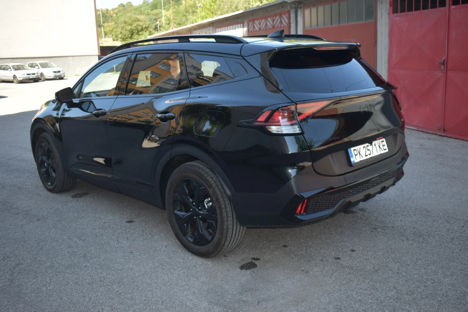 Kia Sportage 1.6 T-GDI Turbo бензин + електромотор, снимка 13 - Автомобили и джипове - 56038631