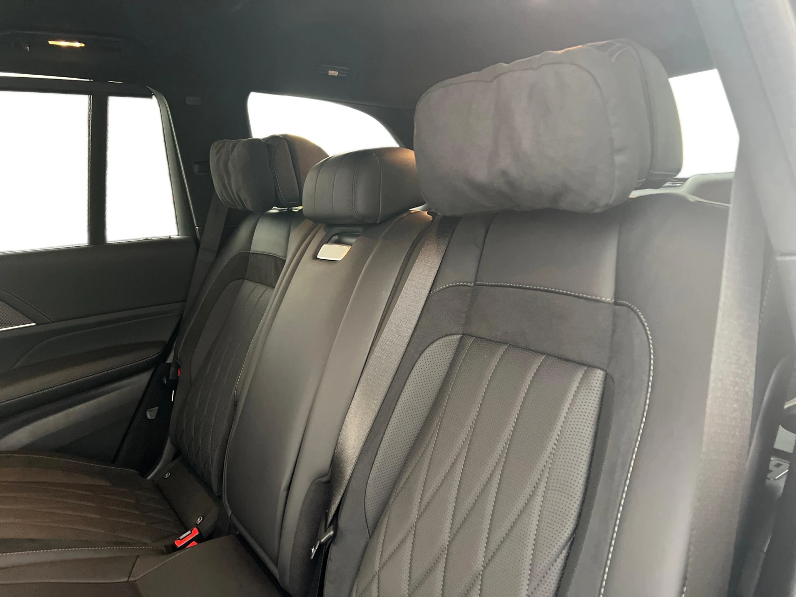 Mercedes-Benz GLS 63 AMG 4MATIC+ , снимка 12 - Автомобили и джипове - 55803860