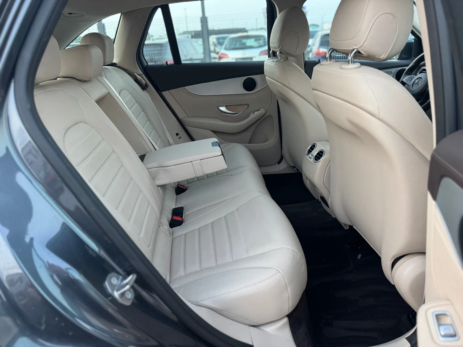 Mercedes-Benz GLC 250 AMG 4MATIC | Mobile.bg � ����������� 11