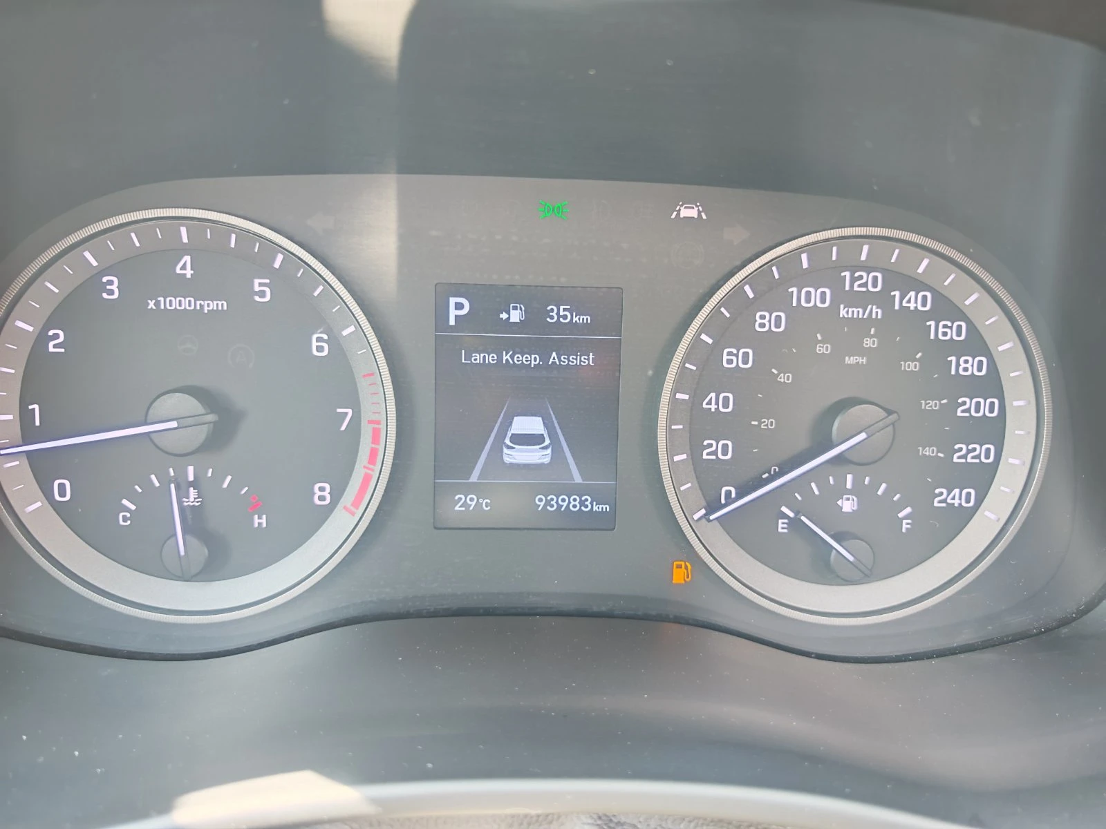 Hyundai Tucson 4x4/PANORAMA/AUTOMATIC/CARPLAY, снимка 17 - Автомобили и джипове - 56179109