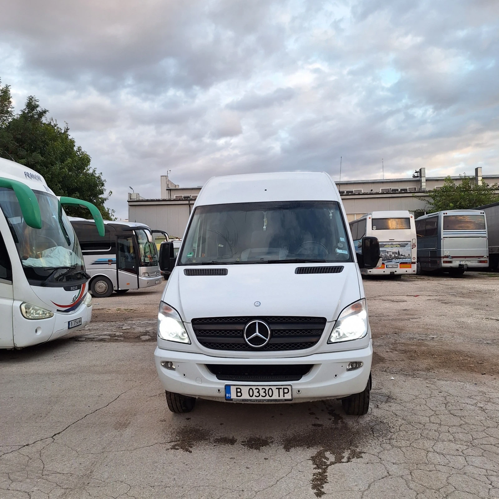 Mercedes-Benz Sprinter 516, снимка 2 - Бусове и автобуси - 55938337