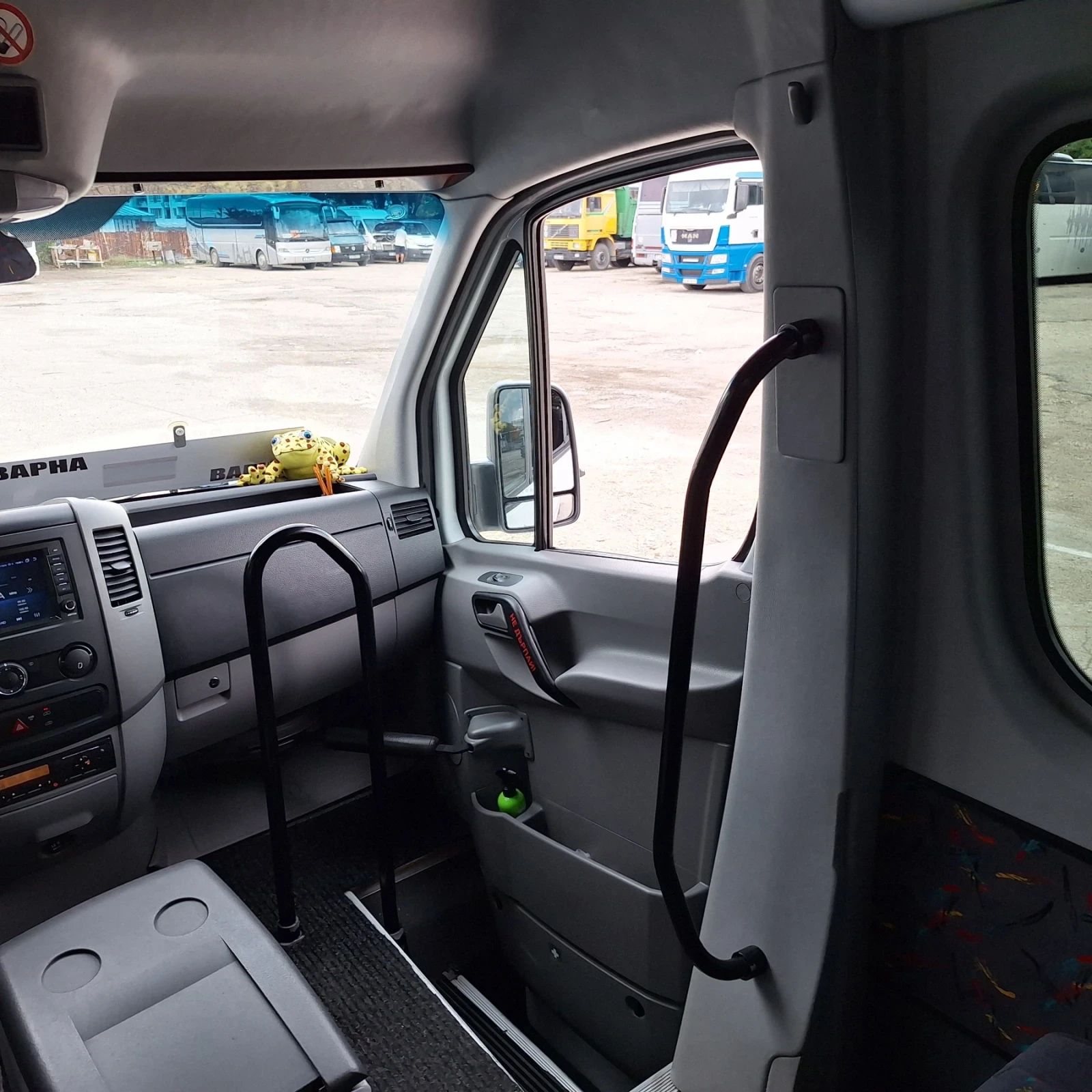 Mercedes-Benz Sprinter 516, снимка 5 - Бусове и автобуси - 55938337