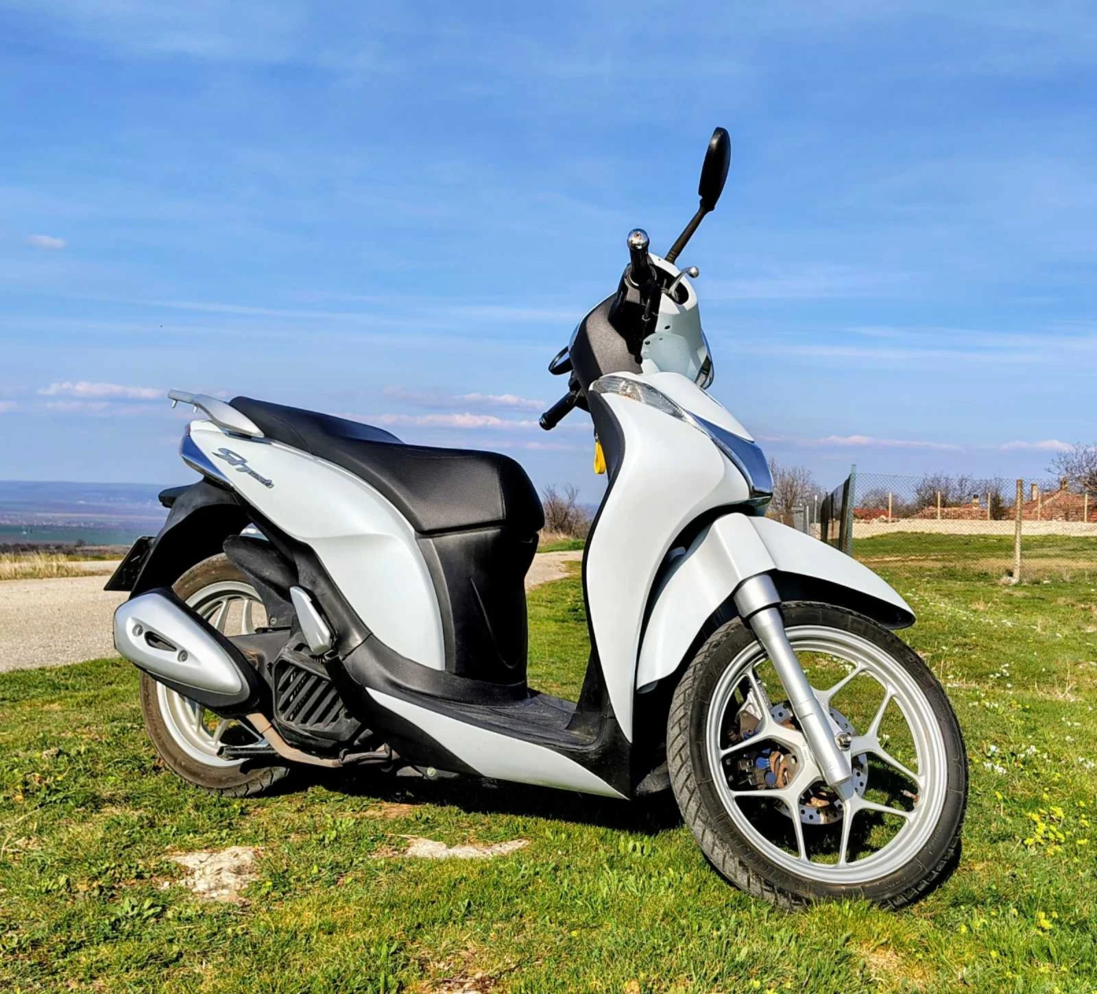 Honda Sh Mode, снимка 2 - Мотоциклети и мототехника - 54009944