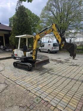 Багер Yanmar В25, снимка 1