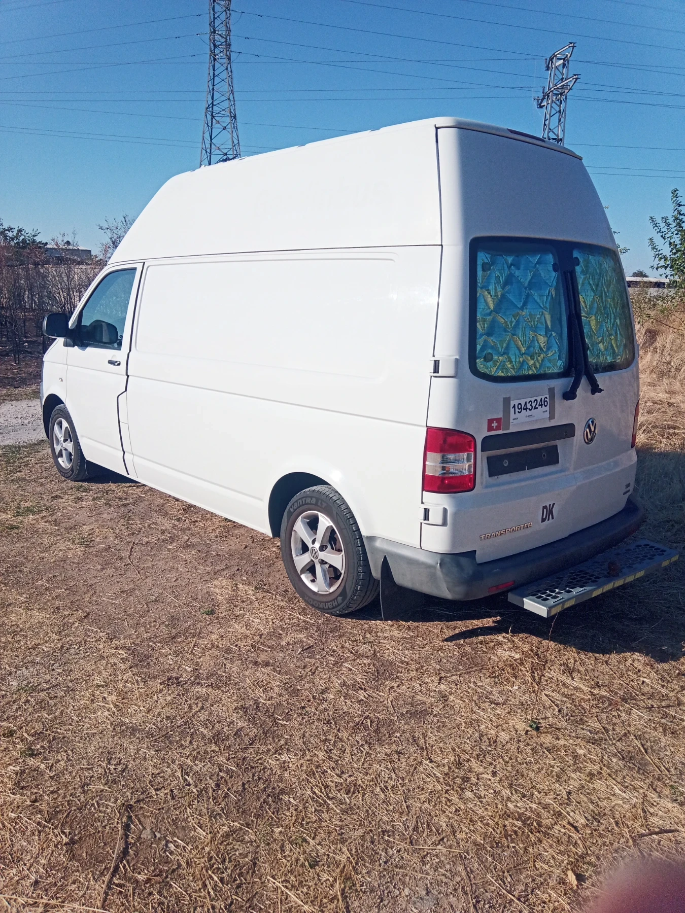 Кемпер VW T5 2.0, снимка 3 - Каравани и кемпери - 56131212