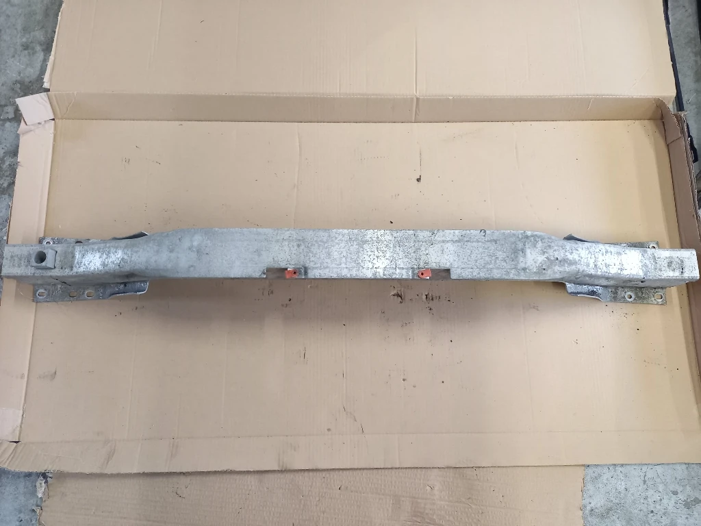 Греда под задна броня Опел Астра Н кабрио 1.9цдти