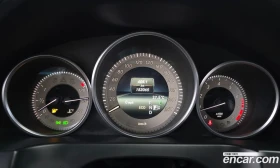 Mercedes-Benz E 200 Coupe, снимка 8